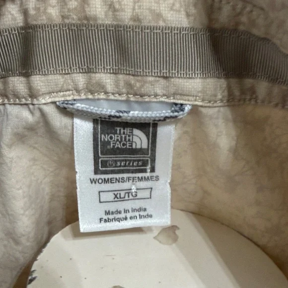 North Face women's western shirt features a pearl snap button-up design✨XL, - Picture 4 of 8